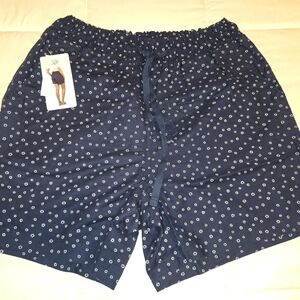 Jachs Women's Navy Shorts with White Floral Design Size Large
